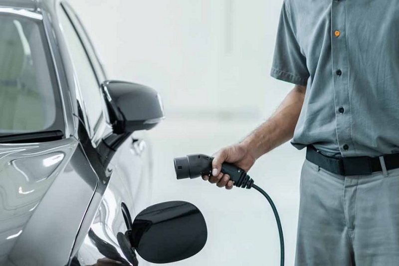 4 EV Charging Stocks For Your MidJuly 2022 Watchlist